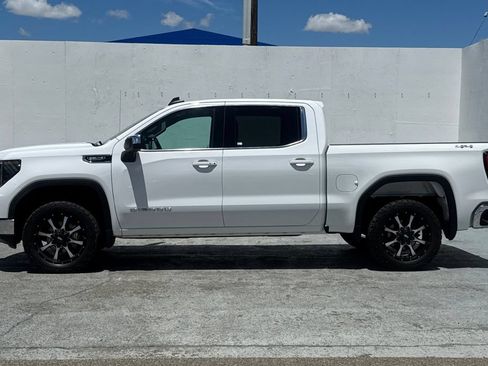 Used 2022 GMC Sierra 1500 SLE AWD/4WD image 6