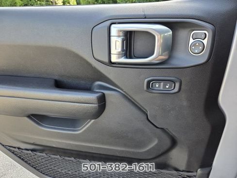 Used 2024 Jeep Wrangler Unlimited Sport AWD/4WD image 30