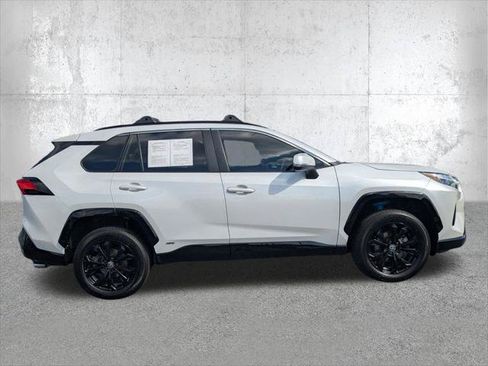 Certified 2023 Toyota RAV4 SE w/ Convenience Package AWD/4WD image 3
