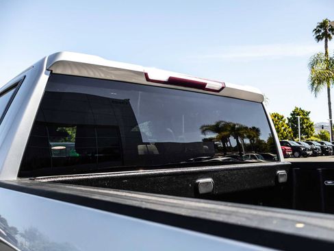 Used 2021 Chevrolet Silverado 1500 LT RWD image 18