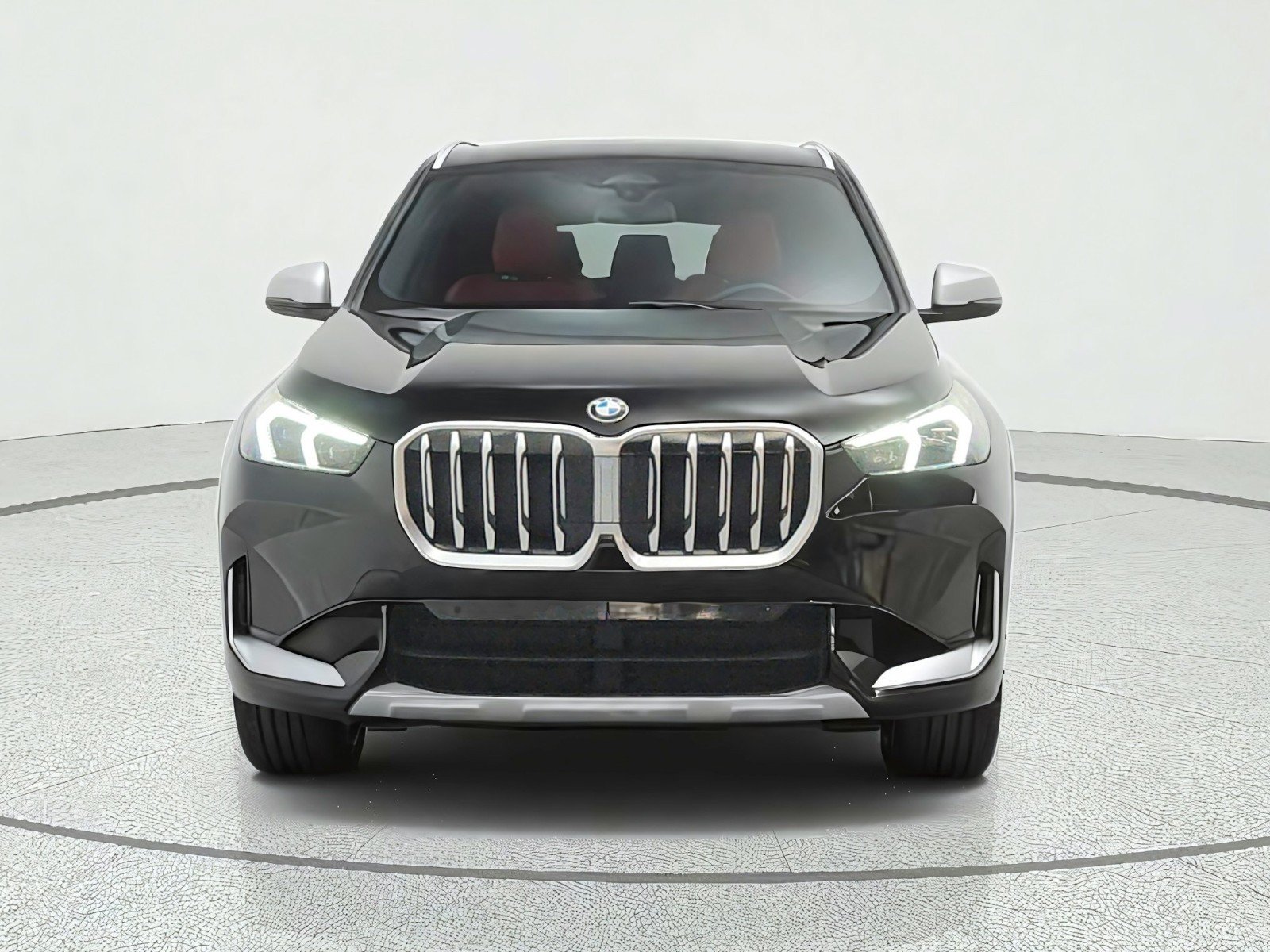 Used 2023 BMW X1 xDrive28i w/ Convenience Package AWD/4WD image 2