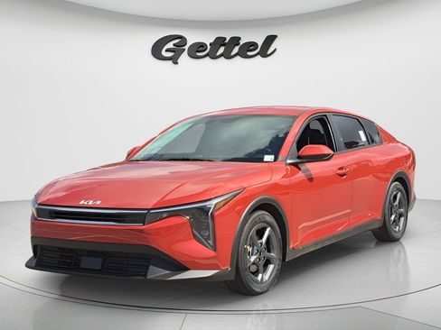New 2025 Kia K4 FWD image 2