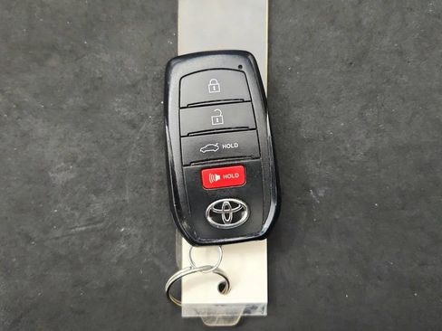Used 2024 Toyota Corolla LE w/ LE Convenience Package FWD image 13