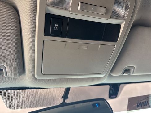 Used 2017 Toyota Tacoma SR5 w/ Tow Package image 15