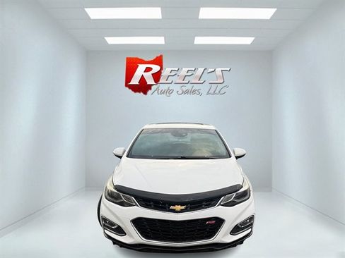 Used 2016 Chevrolet Cruze Premier FWD image 3