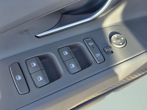 New 2026 Hyundai Elantra Sport image 15