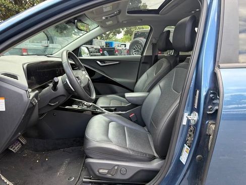 Used 2023 Kia Niro Wave w/ Wave Preserve Package FWD image 14