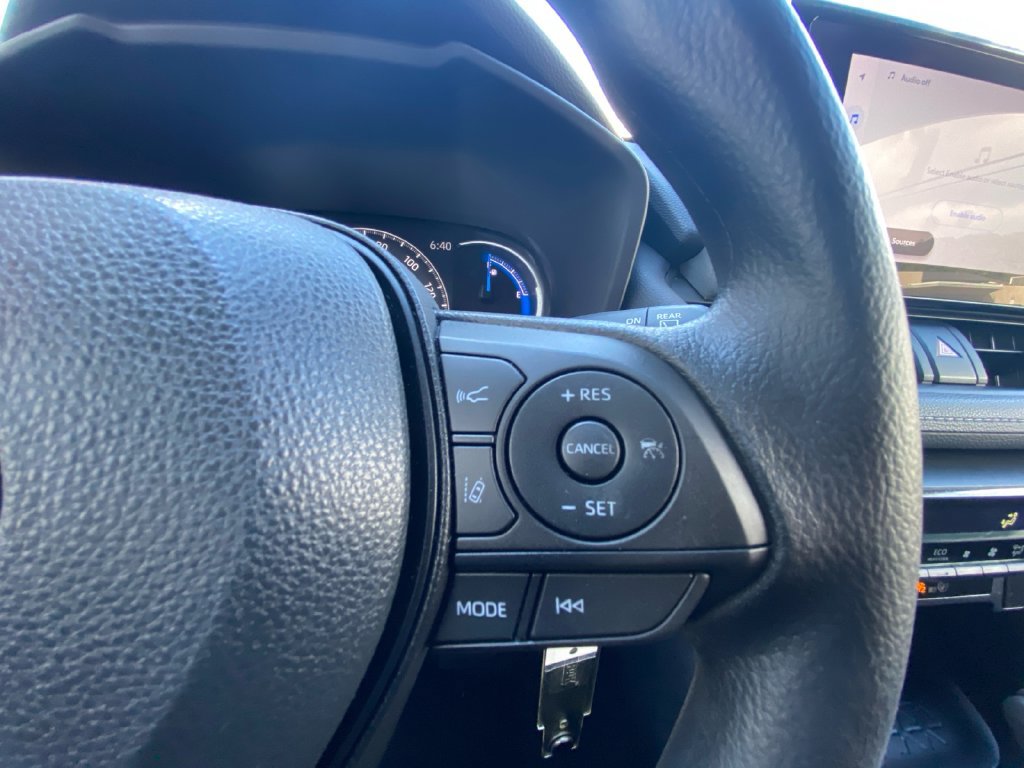 Used 2023 Toyota RAV4 LE AWD/4WD image 19