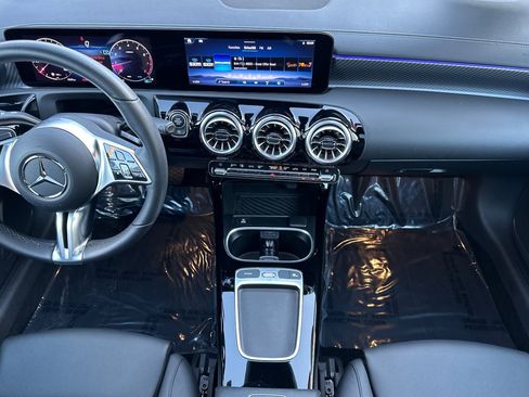Certified 2025 Mercedes-Benz CLA 250 image 15
