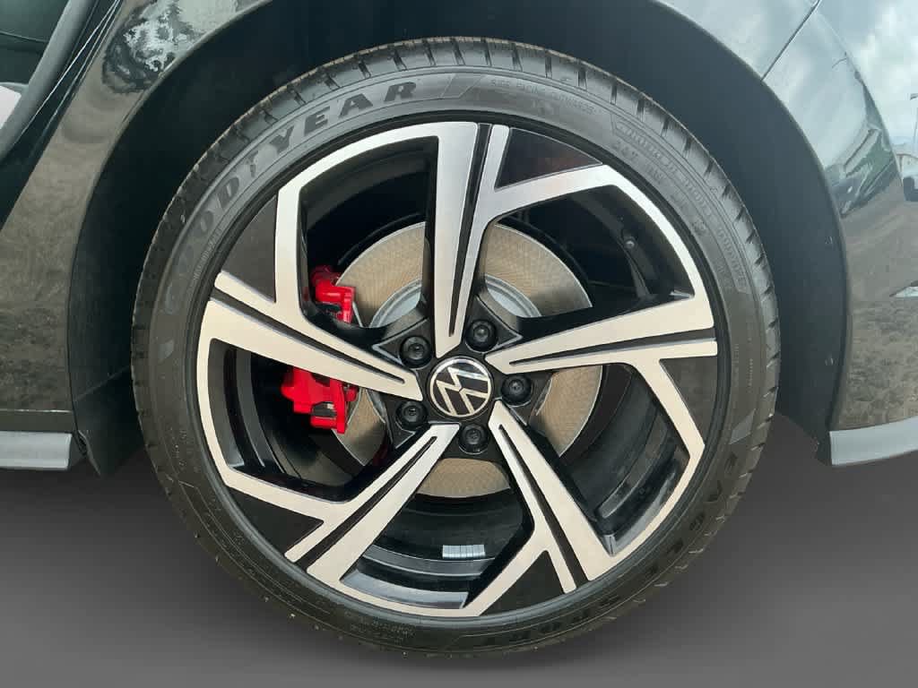 New 2026 Volkswagen GTI SE FWD image 14