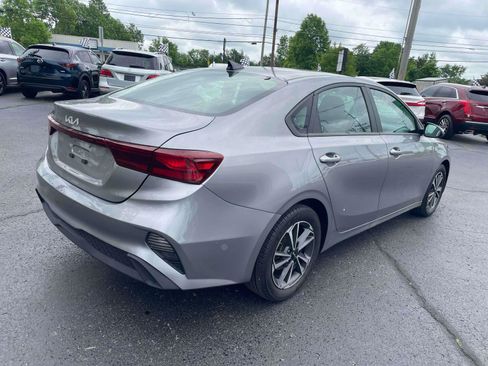 Used 2024 Kia Forte LXS FWD image 4