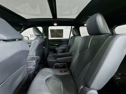 Used 2025 Toyota Grand Highlander MAX Platinum image 29