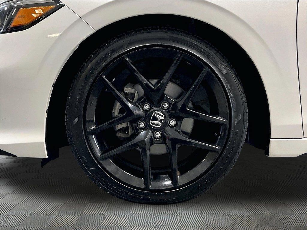 Used 2025 Honda Civic Sport image 7
