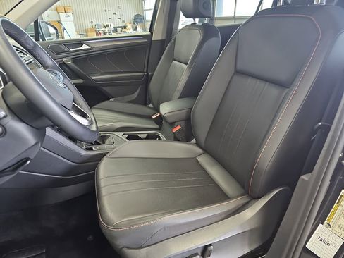 Used 2024 Volkswagen Tiguan Wolfsburg Edition image 15