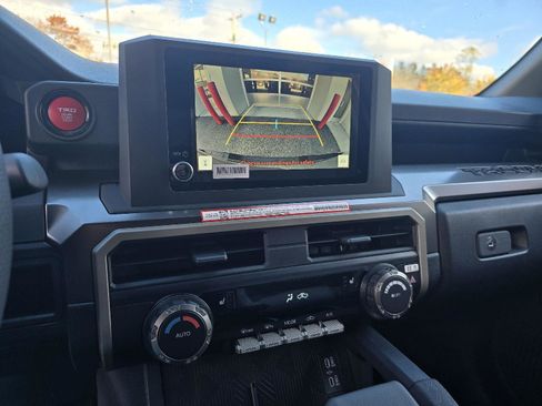 New 2025 Toyota Tacoma TRD Off-Road image 21