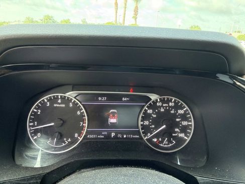 Used 2022 Nissan Pathfinder Platinum w/ Cargo Package AWD/4WD image 26