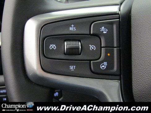 Certified 2025 Chevrolet Silverado 1500 LTZ image 33