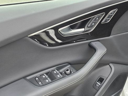 Used 2025 Audi Q7 3.0T Premium Plus image 61