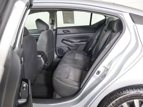 Used 2023 Nissan Altima 2.5 SV image 27