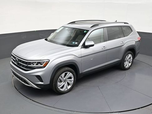Used 2022 Volkswagen Atlas SE FWD image 13
