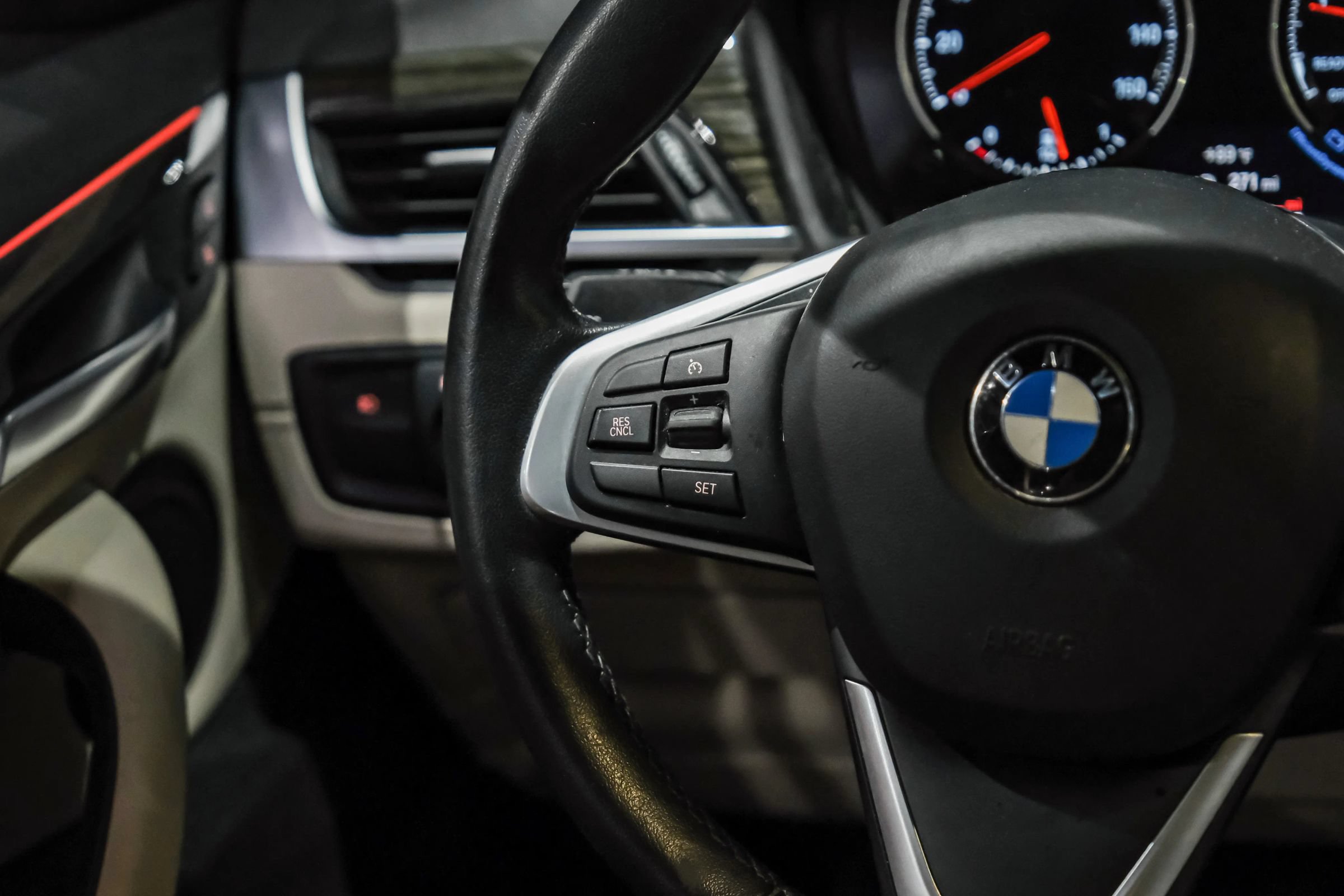 Used 2018 BMW X2 xDrive28i w/ Convenience Package AWD/4WD image 17