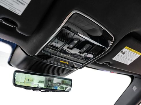 Used 2023 Land Rover Range Rover Sport SE Dynamic image 30