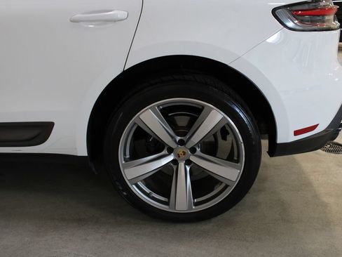 Used 2023 Porsche Macan Turbo AWD/4WD image 26