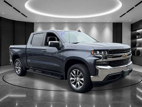 Used 2022 Chevrolet Silverado 1500 LT AWD/4WD image 2