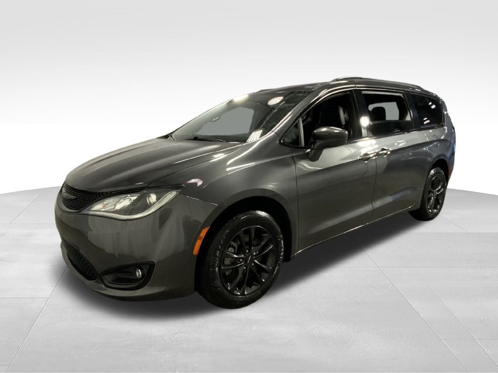 Used 2020 Chrysler Pacifica Touring-L AWD/4WD image 4