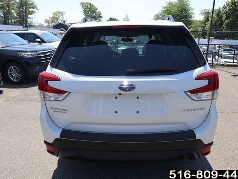 Used 2023 Subaru Forester Premium AWD/4WD image 6