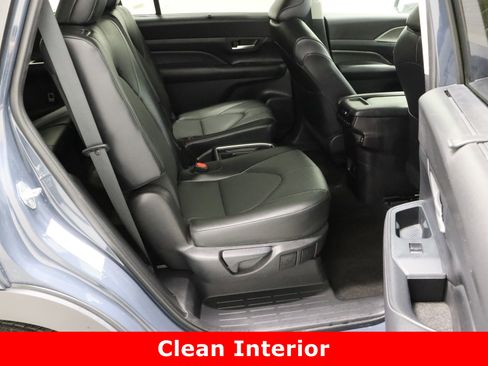 Certified 2025 Toyota Grand Highlander AWD image 37