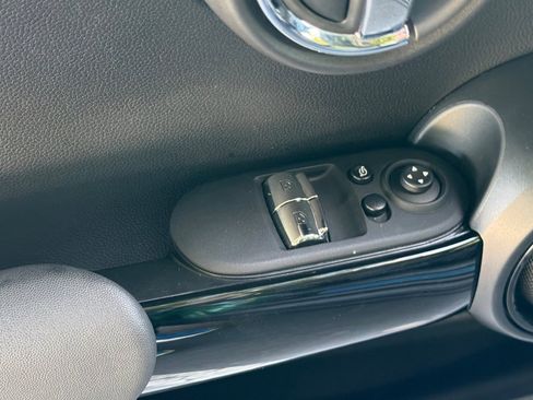 Used 2024 MINI Cooper SE image 13