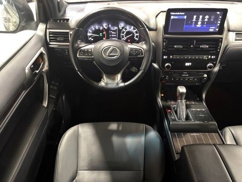 Used 2023 Lexus GX 460 Premium image 13