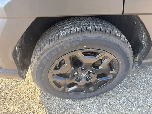 Used 2026 Subaru Outback Limited AWD/4WD image 8