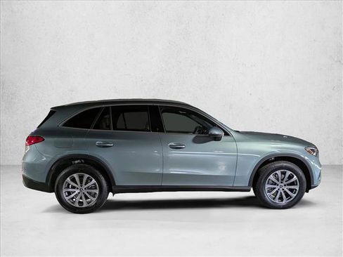 Certified 2025 Mercedes-Benz GLC 300 image 7