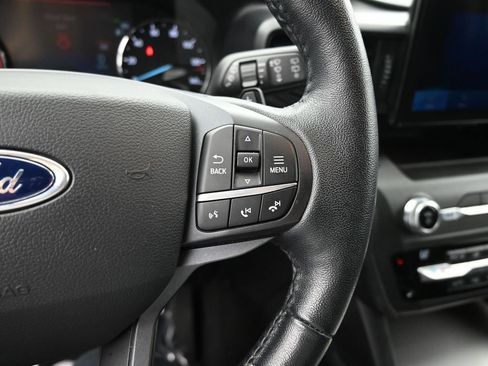 Used 2020 Ford Explorer XLT w/ Comfort Package image 28