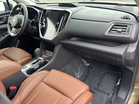 Used 2025 Subaru Ascent Touring w/ Popular Package #1 image 11