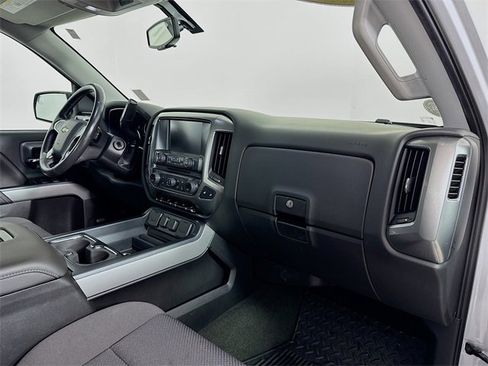 Used 2018 Chevrolet Silverado 1500 LT w/ Redline Edition image 29