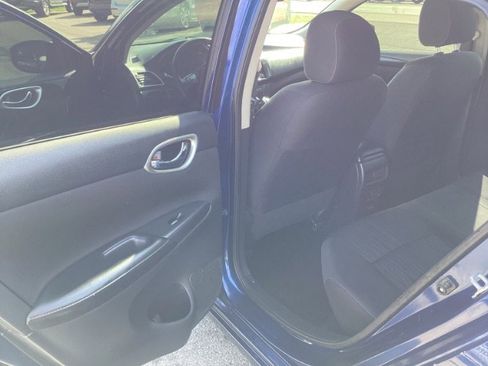 Used 2018 Nissan Sentra SV image 6