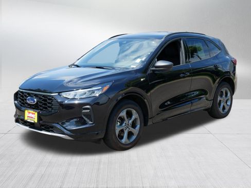 Used 2024 Ford Escape ST-Line AWD/4WD image 3
