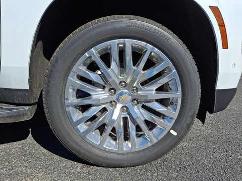 New 2026 Chevrolet Tahoe Premier w/ Sun And Tow Package AWD/4WD image 7