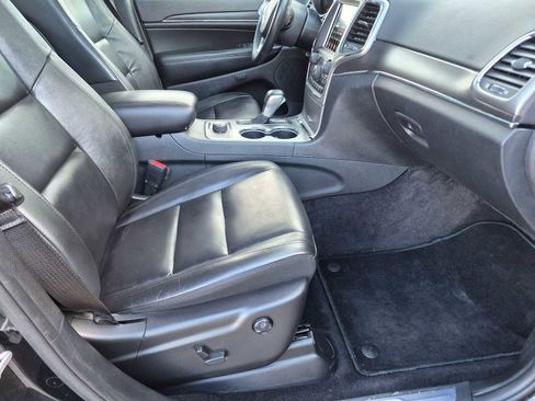 Used 2018 Jeep Grand Cherokee Limited AWD/4WD image 29