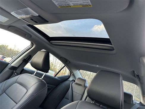 New 2025 Nissan Altima 2.5 SR w/ SR Premium Package image 17