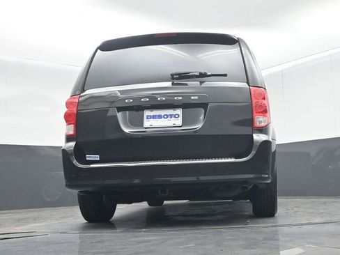 Used 2020 Dodge Grand Caravan SE FWD image 49