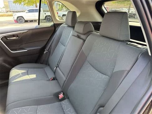 Used 2025 Toyota RAV4 XLE image 16