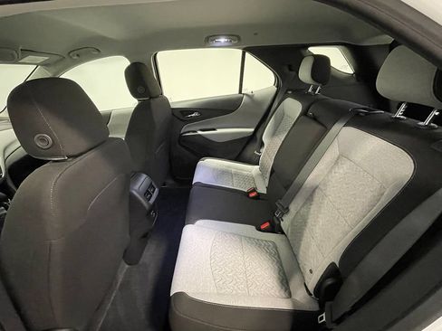 Used 2024 Chevrolet Equinox LS FWD image 17
