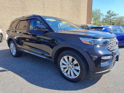 Certified 2023 Ford Explorer Limited w/ Limited Technology Package AWD/4WD image 5