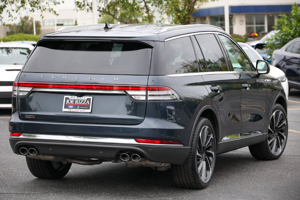 Used 2023 Lincoln Aviator Reserve w/ Equipment Group 201A AWD/4WD image 3