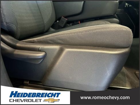 Used 2023 Chevrolet Silverado 1500 LT AWD/4WD image 34