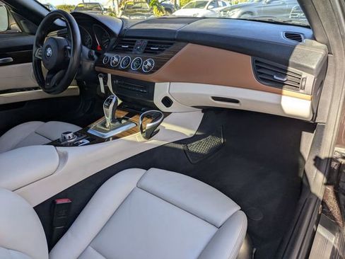 Used 2015 BMW Z4 sDrive28i image 20
